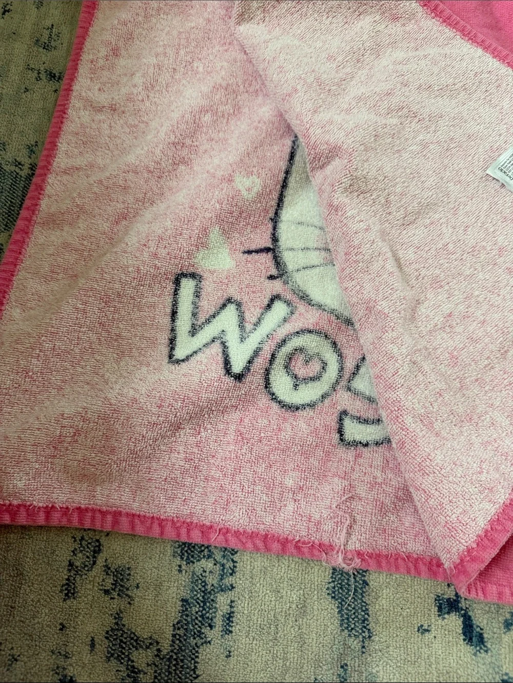 Defacto some stain